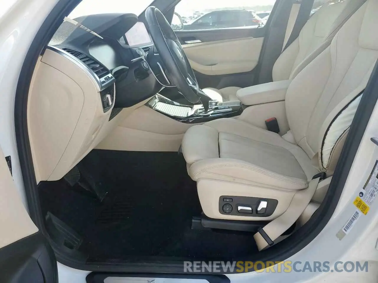 7 Photograph of a damaged car 5UXTY3C08L9B25526 BMW X3 2020