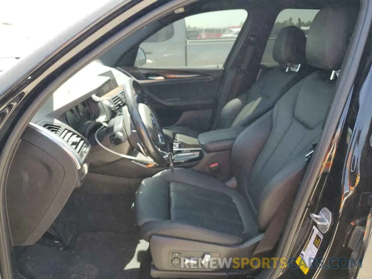 7 Photograph of a damaged car 5UXTY3C08L9B57764 BMW X3 2020