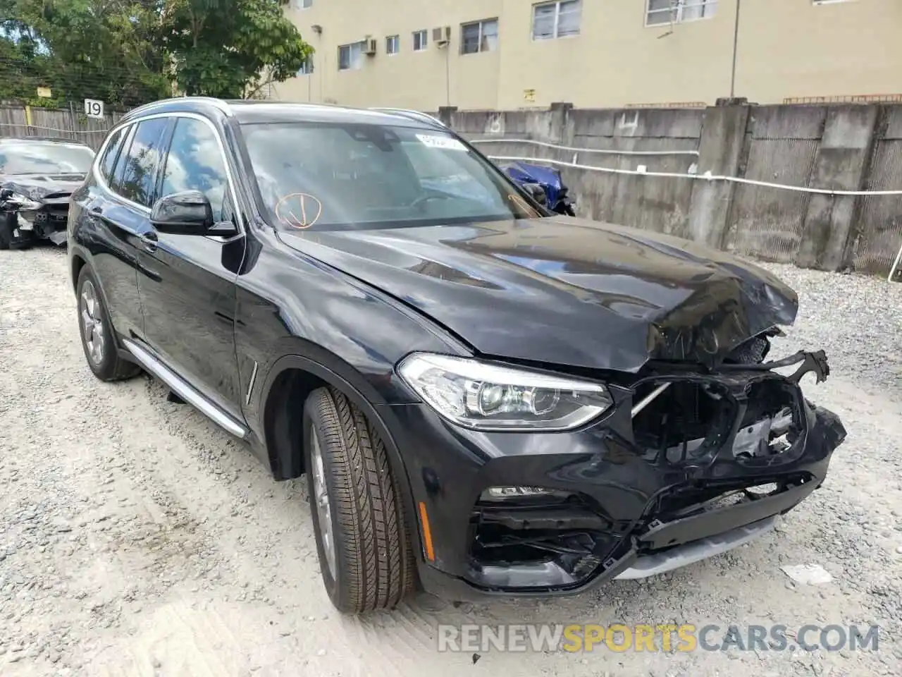 1 Photograph of a damaged car 5UXTY3C08L9D10045 BMW X3 2020