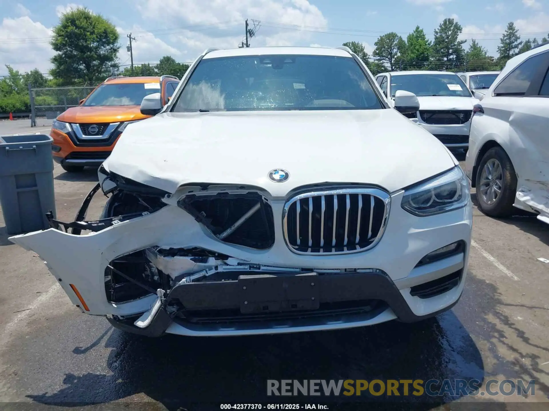 12 Photograph of a damaged car 5UXTY3C08LLE55346 BMW X3 2020
