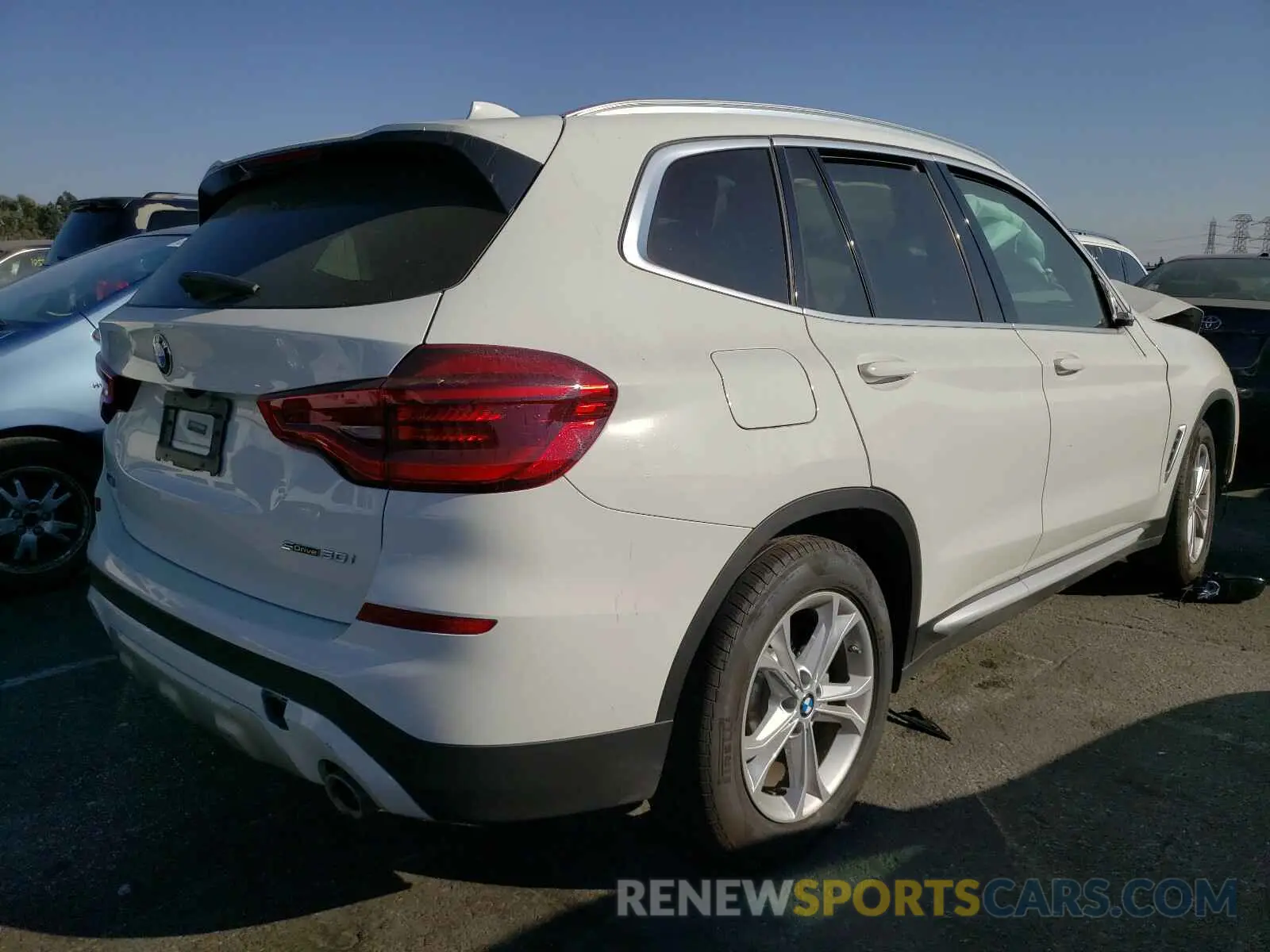 4 Photograph of a damaged car 5UXTY3C08LLU71544 BMW X3 2020