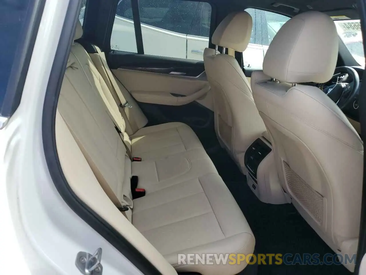 10 Photograph of a damaged car 5UXTY3C09L9C76083 BMW X3 2020