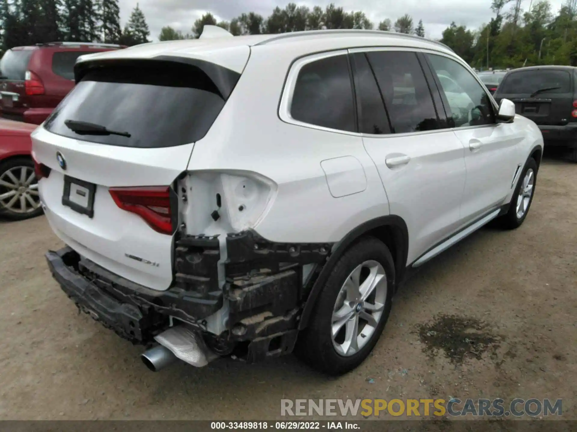 4 Photograph of a damaged car 5UXTY3C09LLE55436 BMW X3 2020