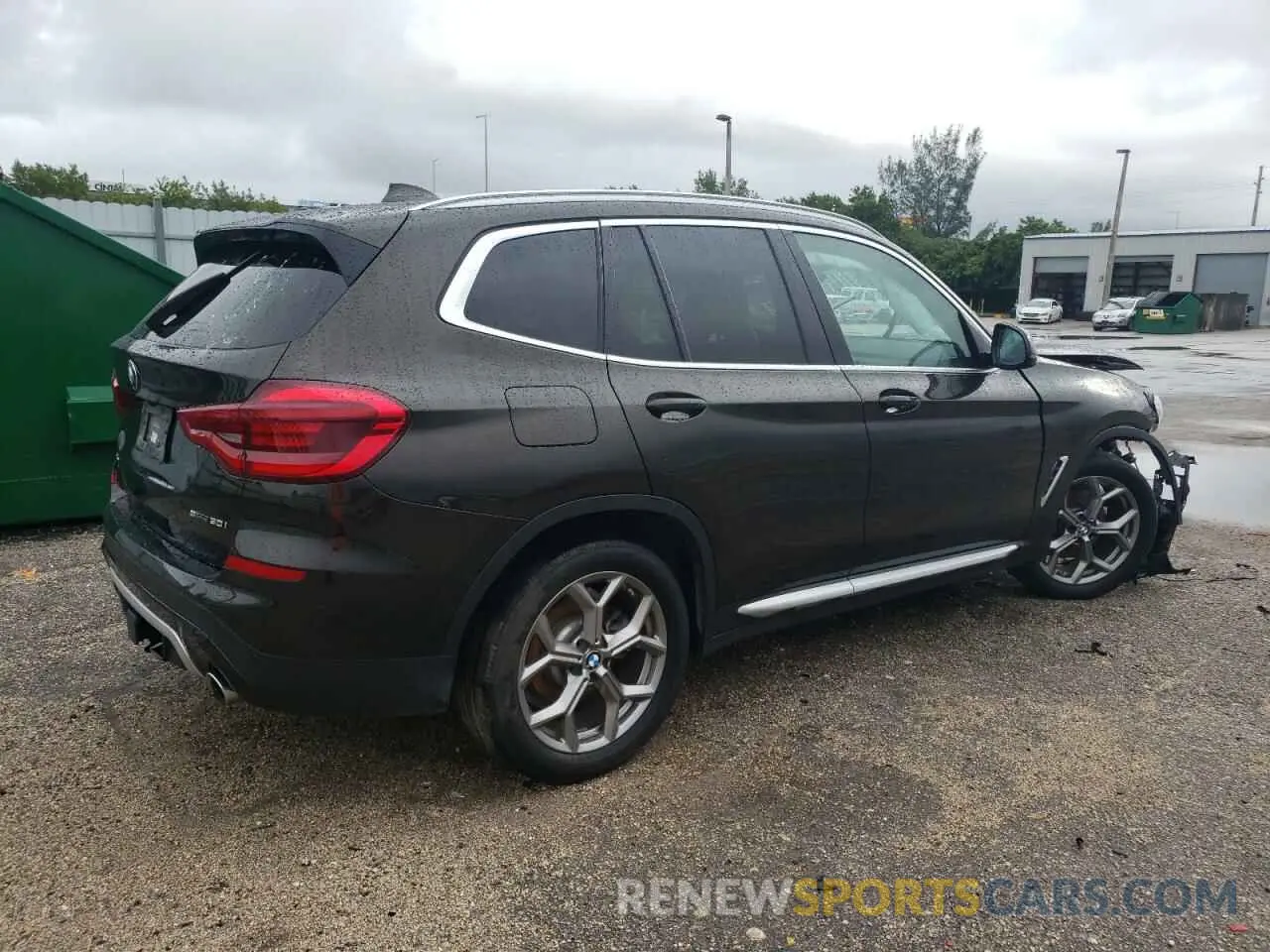 3 Photograph of a damaged car 5UXTY3C09LLU72170 BMW X3 2020