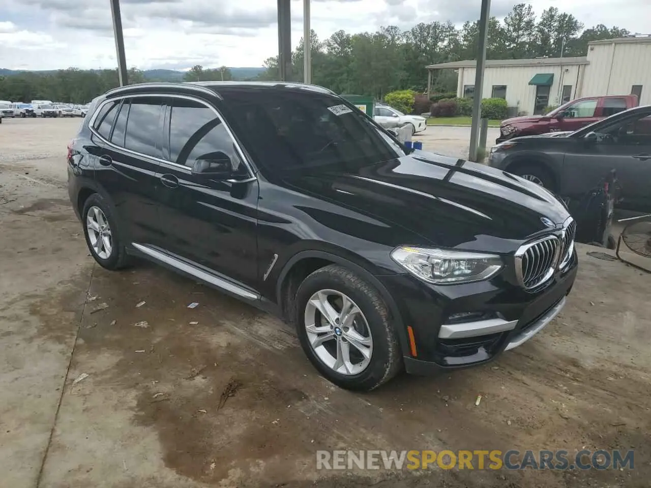 4 Photograph of a damaged car 5UXTY3C09LLU72444 BMW X3 2020