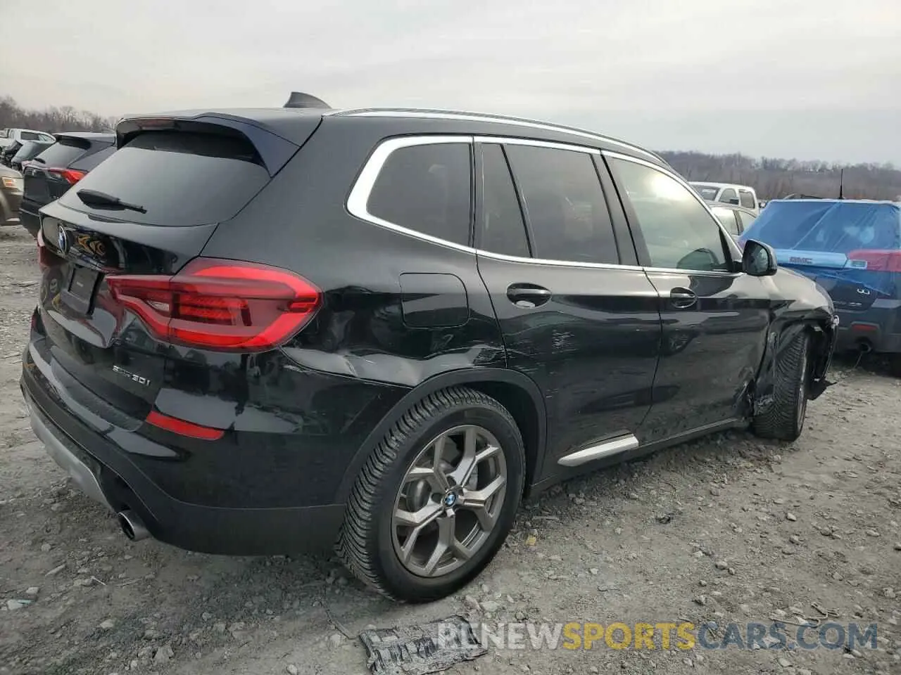 3 Photograph of a damaged car 5UXTY3C0XL9B39847 BMW X3 2020