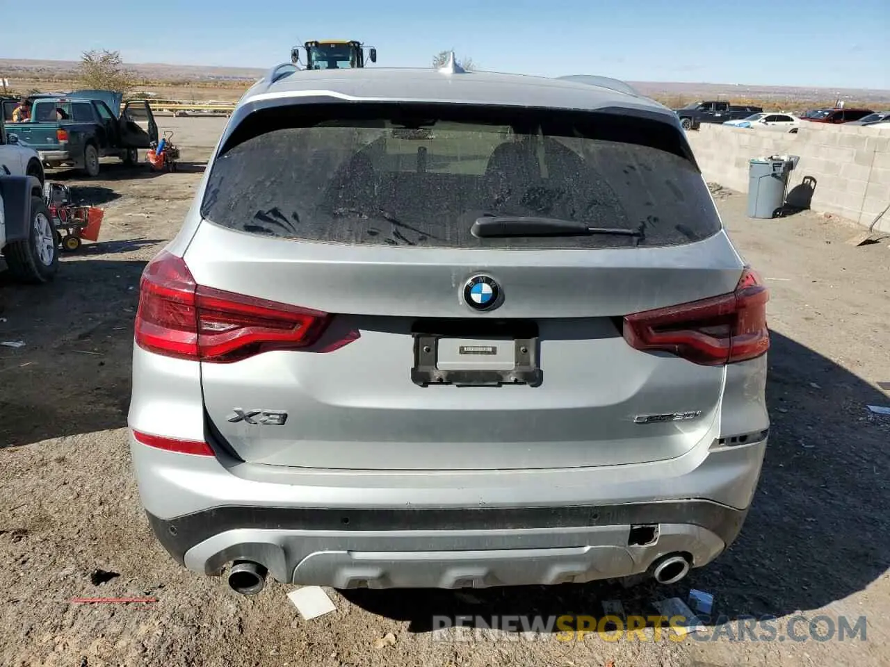 6 Photograph of a damaged car 5UXTY3C0XLLU70914 BMW X3 2020
