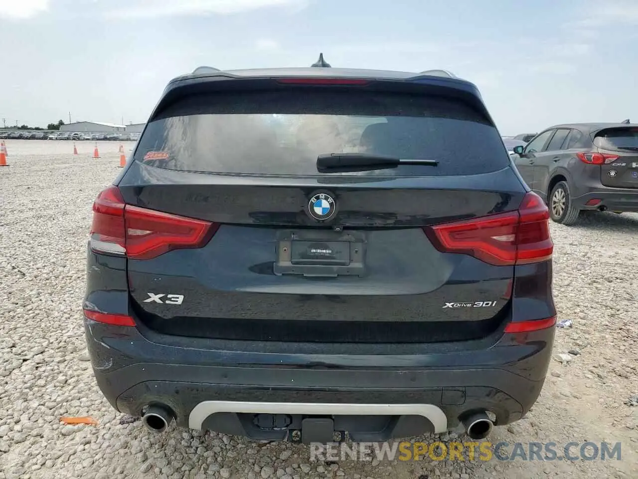 6 Photograph of a damaged car 5UXTY5C00L9D23562 BMW X3 2020