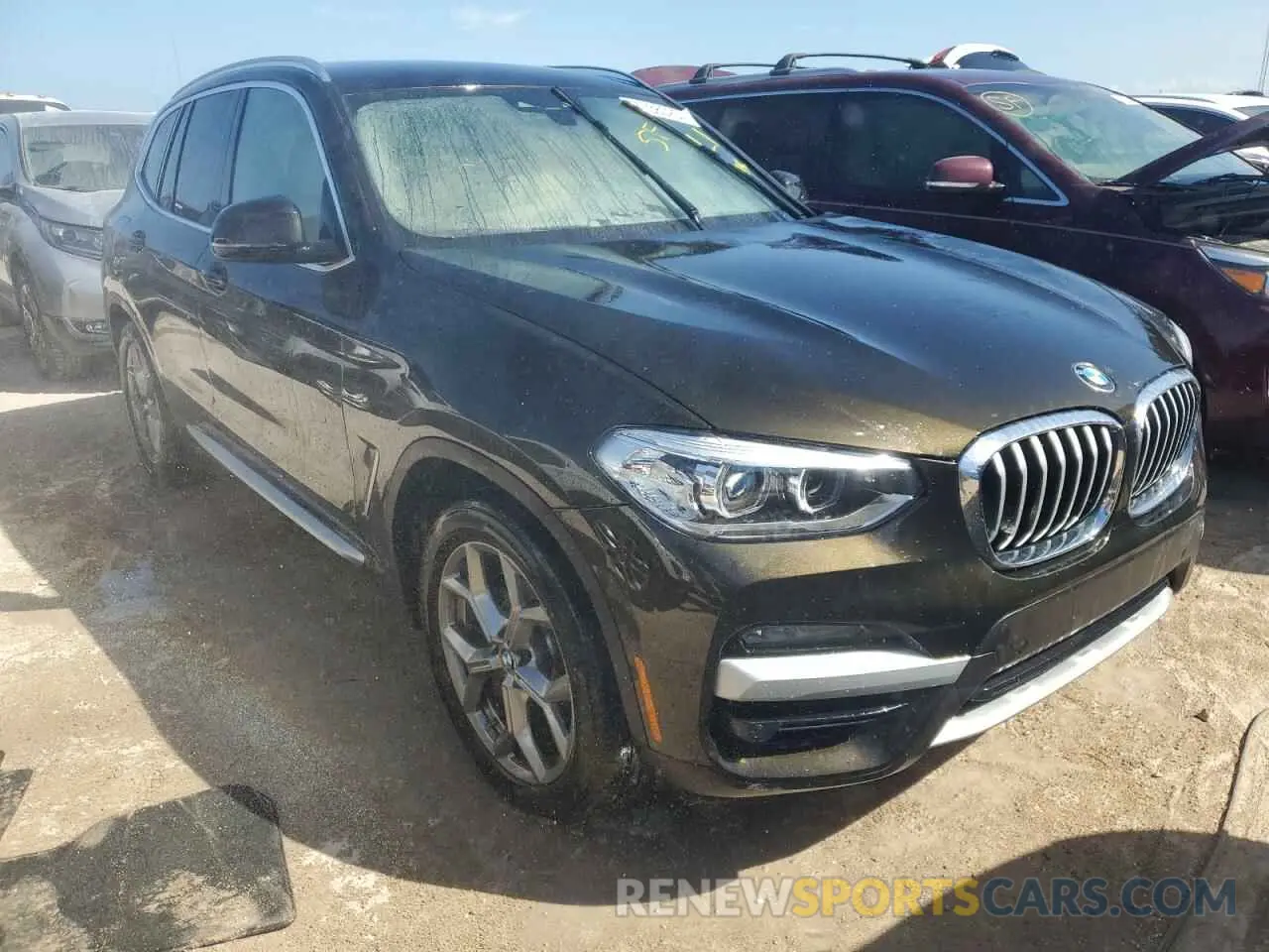4 Photograph of a damaged car 5UXTY5C00LLT36487 BMW X3 2020