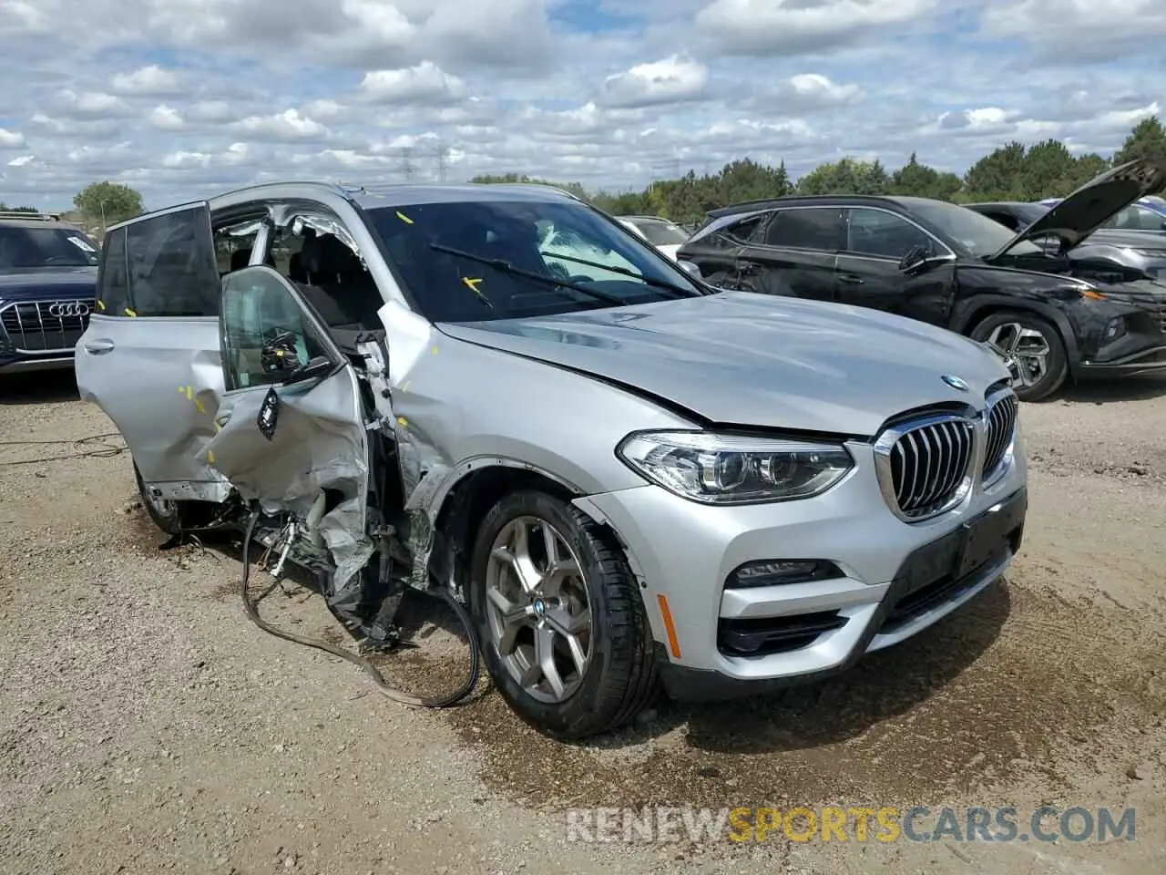 4 Photograph of a damaged car 5UXTY5C01L9B39019 BMW X3 2020