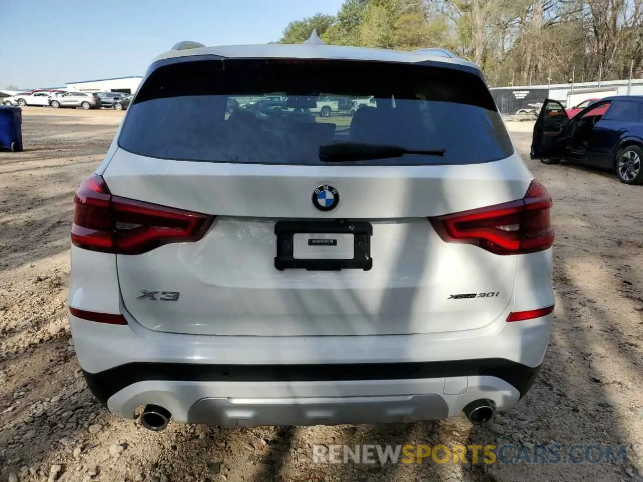 6 Photograph of a damaged car 5UXTY5C01L9B77351 BMW X3 2020
