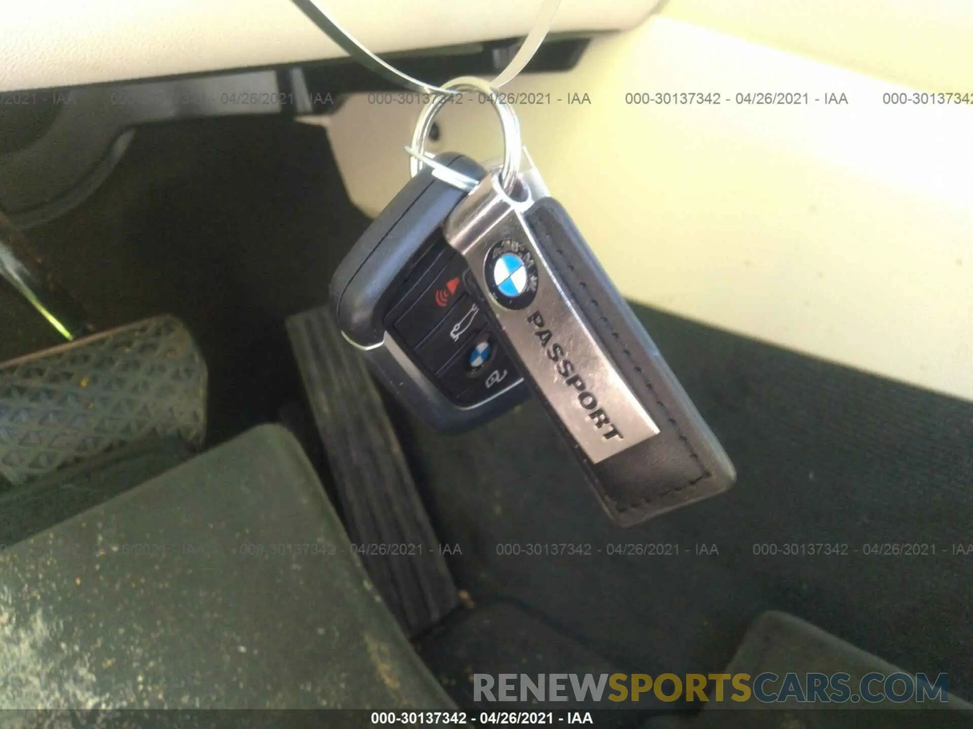 11 Photograph of a damaged car 5UXTY5C01L9D53153 BMW X3 2020