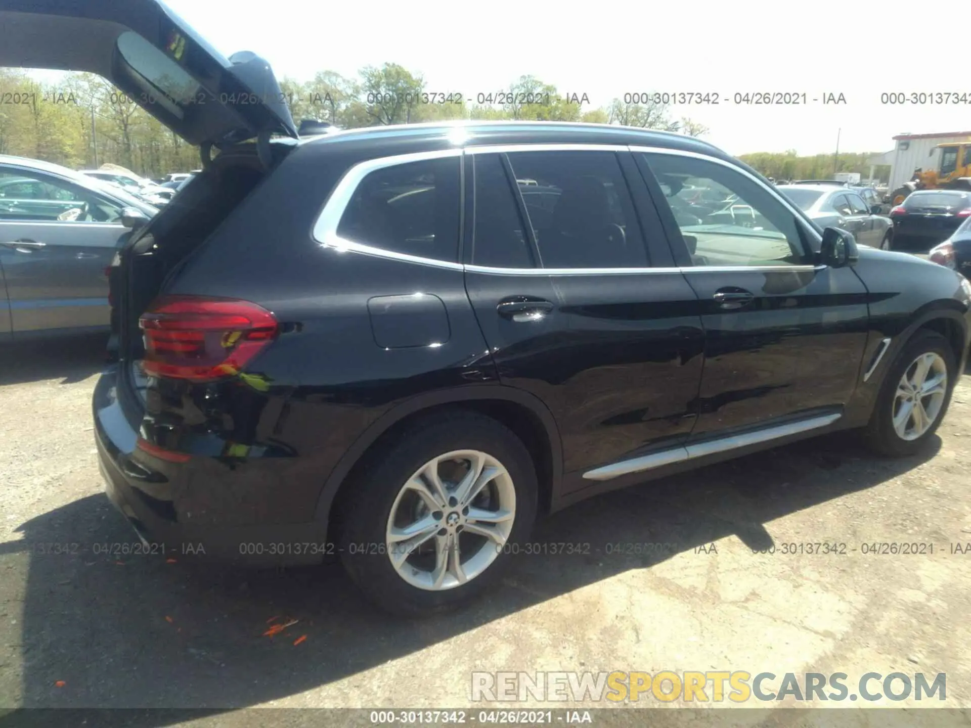 4 Photograph of a damaged car 5UXTY5C01L9D53153 BMW X3 2020