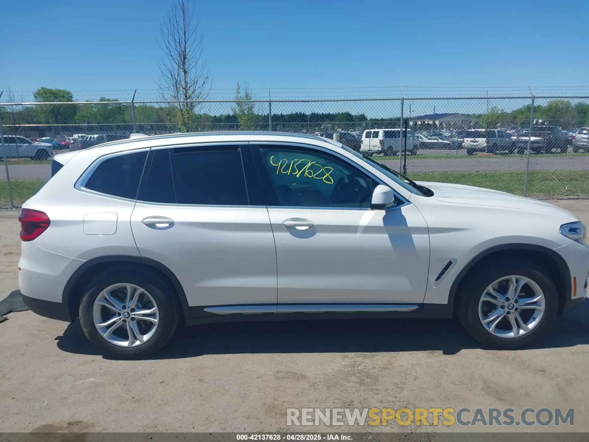 13 Photograph of a damaged car 5UXTY5C01LLT32755 BMW X3 2020