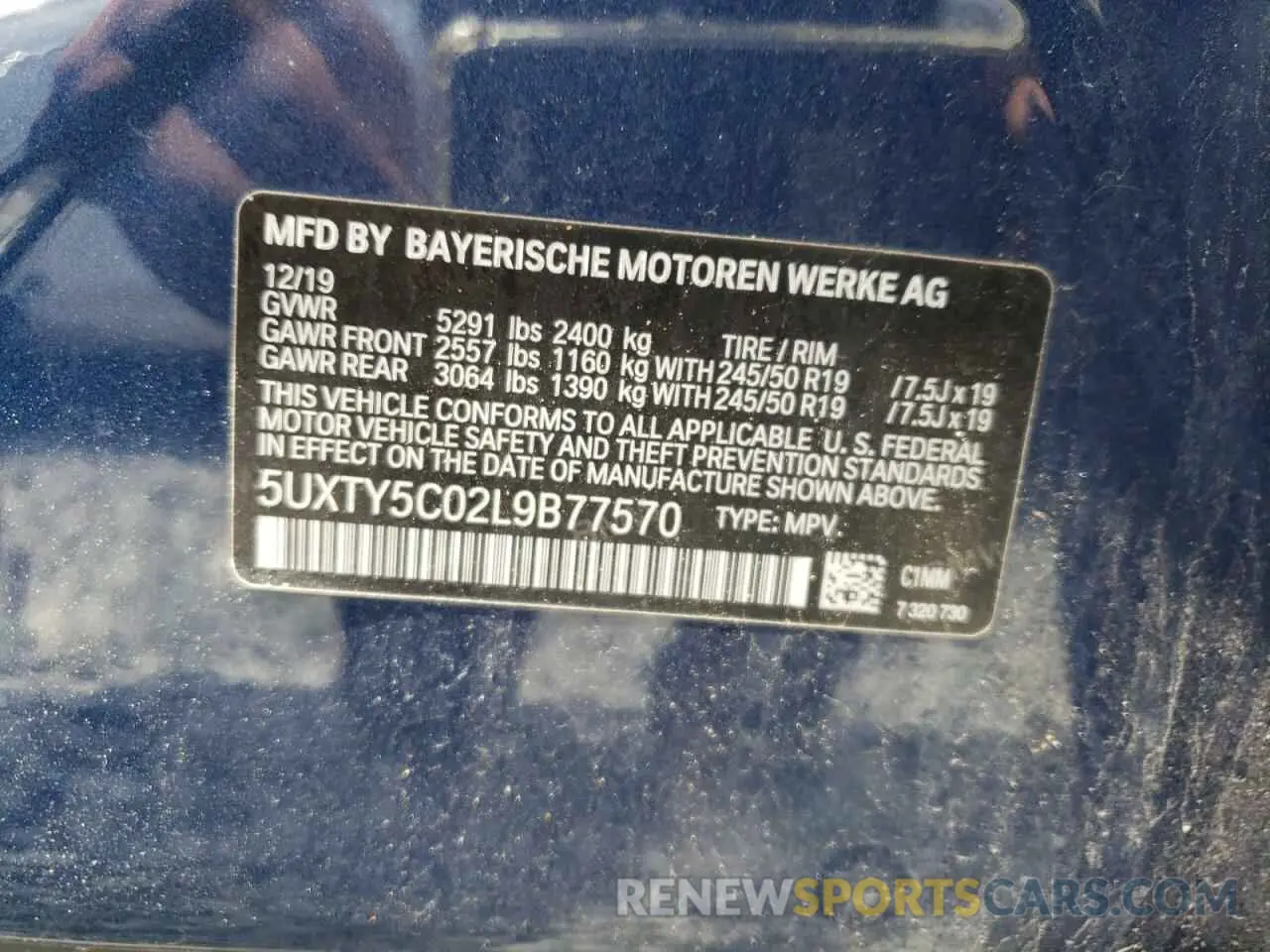 13 Photograph of a damaged car 5UXTY5C02L9B77570 BMW X3 2020