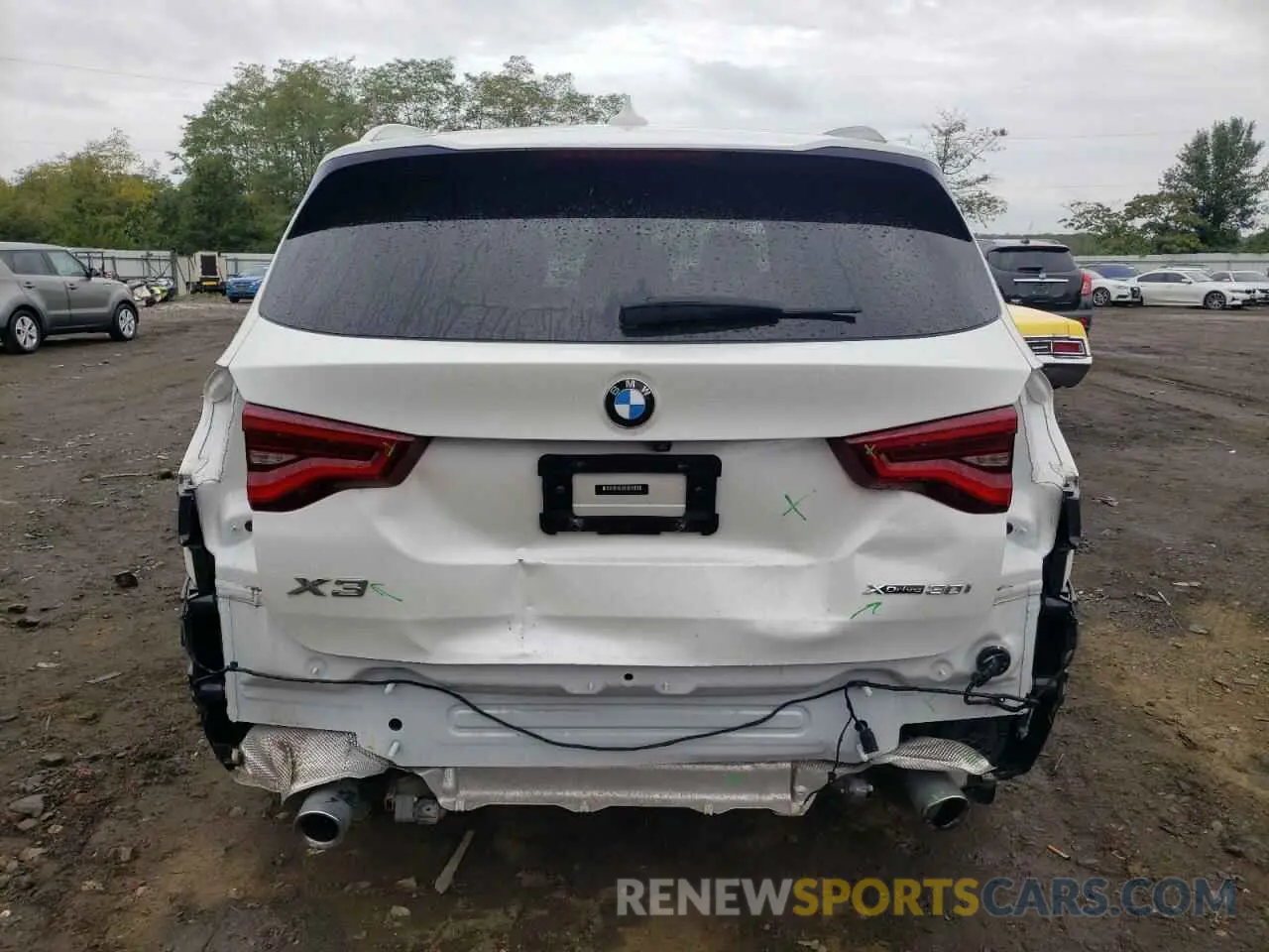 6 Photograph of a damaged car 5UXTY5C02L9C03889 BMW X3 2020