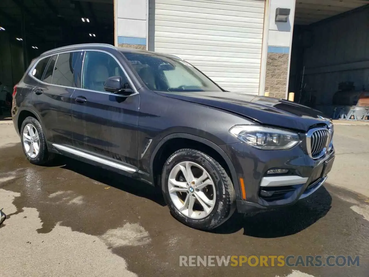 4 Photograph of a damaged car 5UXTY5C02L9C29098 BMW X3 2020