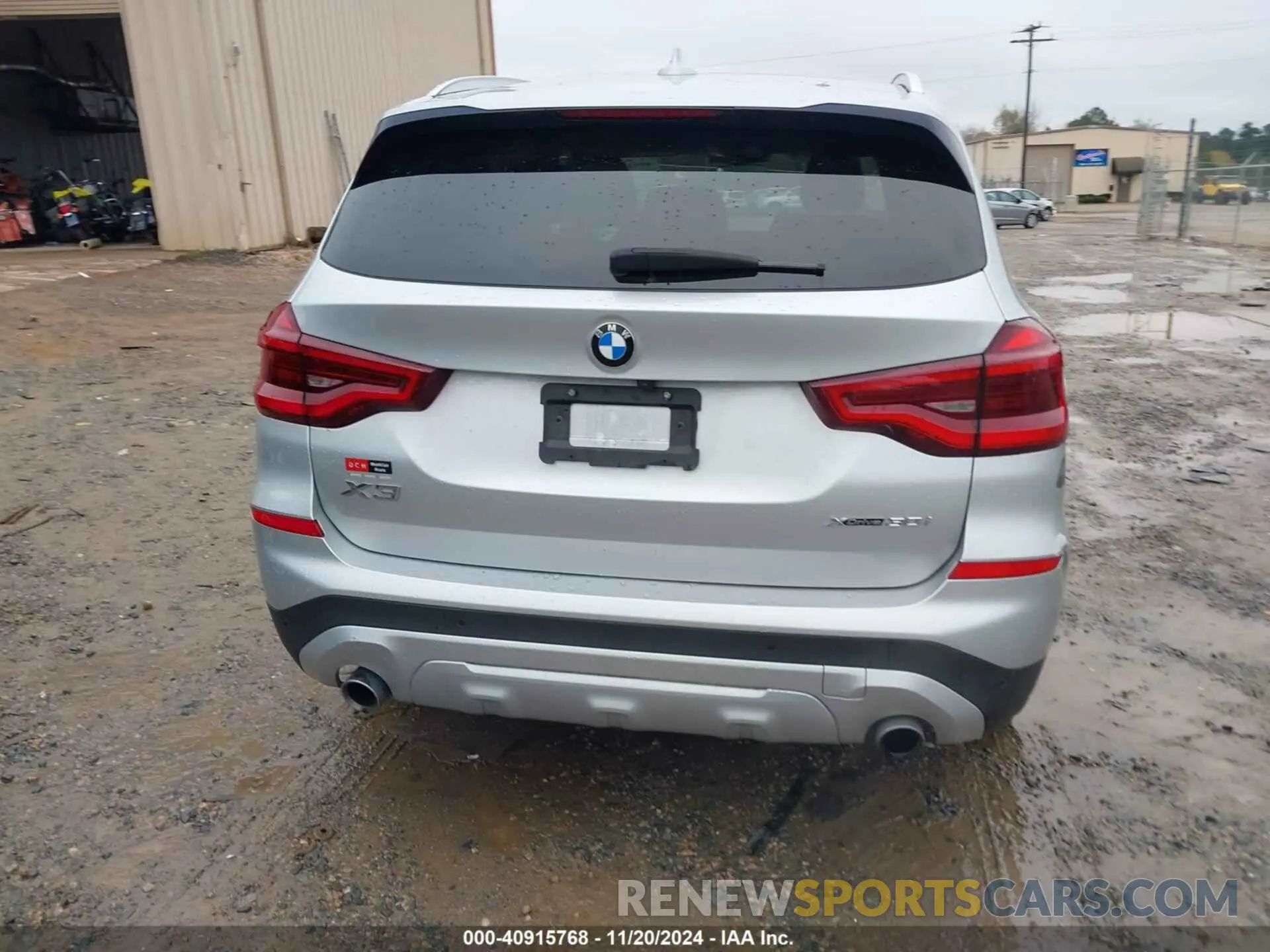 16 Photograph of a damaged car 5UXTY5C02L9D08948 BMW X3 2020