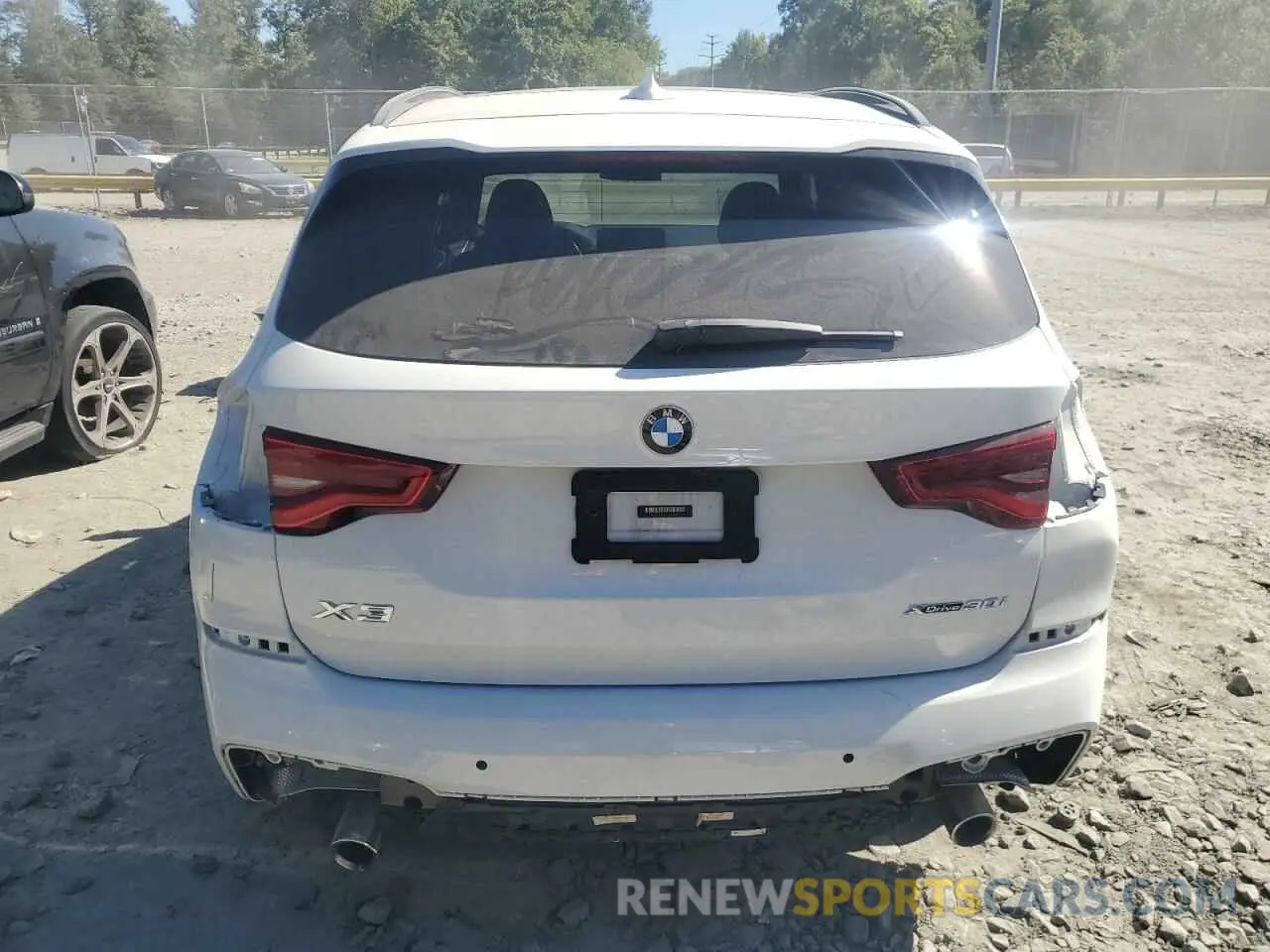 6 Photograph of a damaged car 5UXTY5C02L9D50181 BMW X3 2020