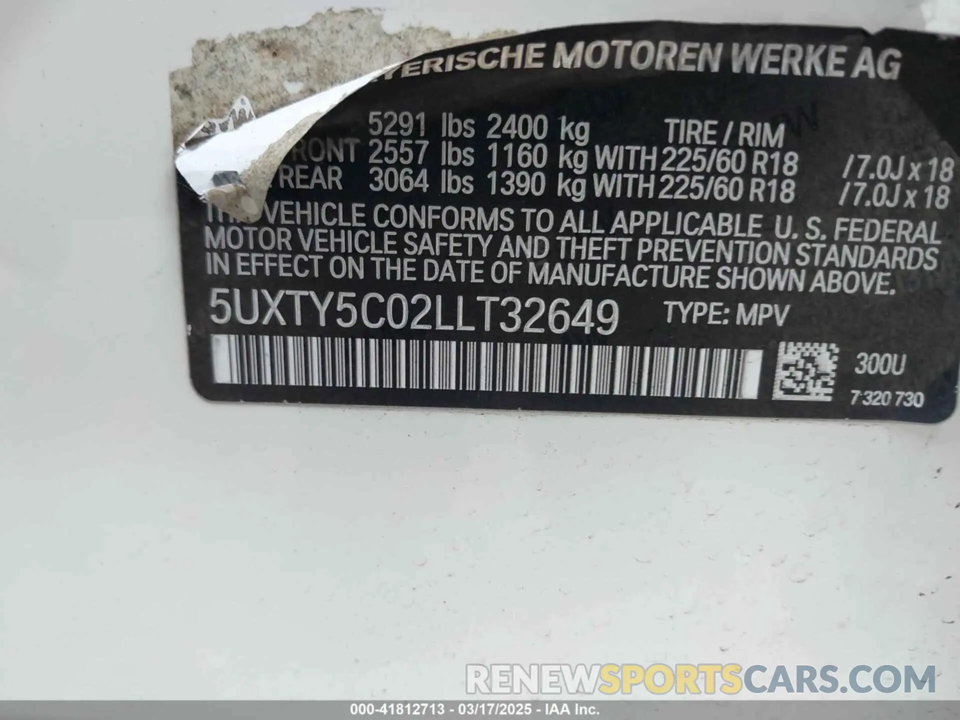 9 Photograph of a damaged car 5UXTY5C02LLT32649 BMW X3 2020