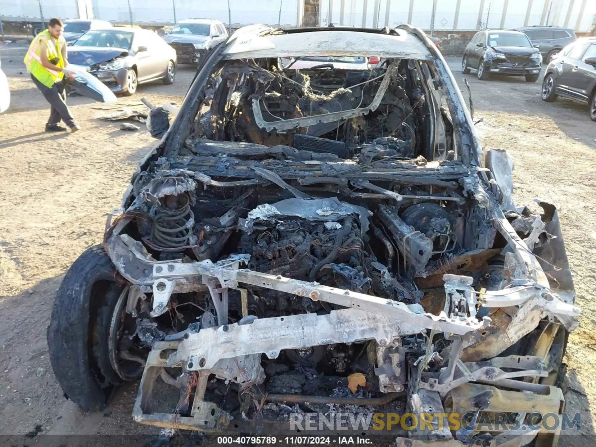 10 Photograph of a damaged car 5UXTY5C03L9B04224 BMW X3 2020