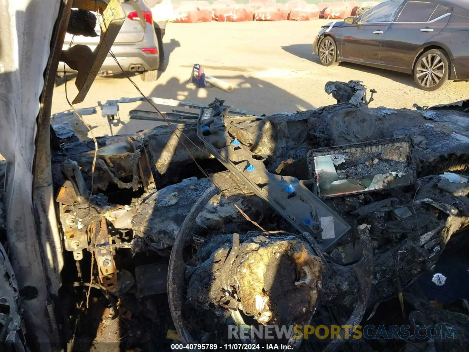 7 Photograph of a damaged car 5UXTY5C03L9B04224 BMW X3 2020