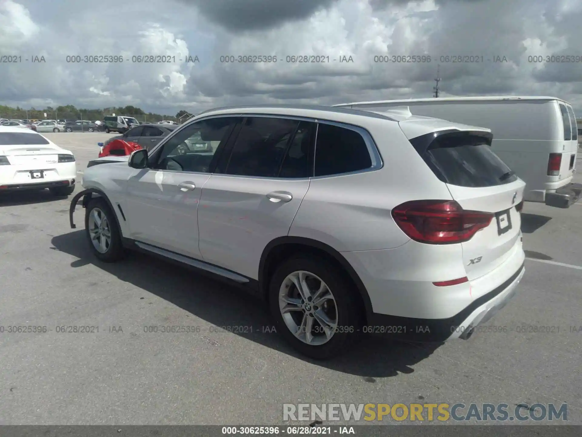 3 Photograph of a damaged car 5UXTY5C03L9B04398 BMW X3 2020