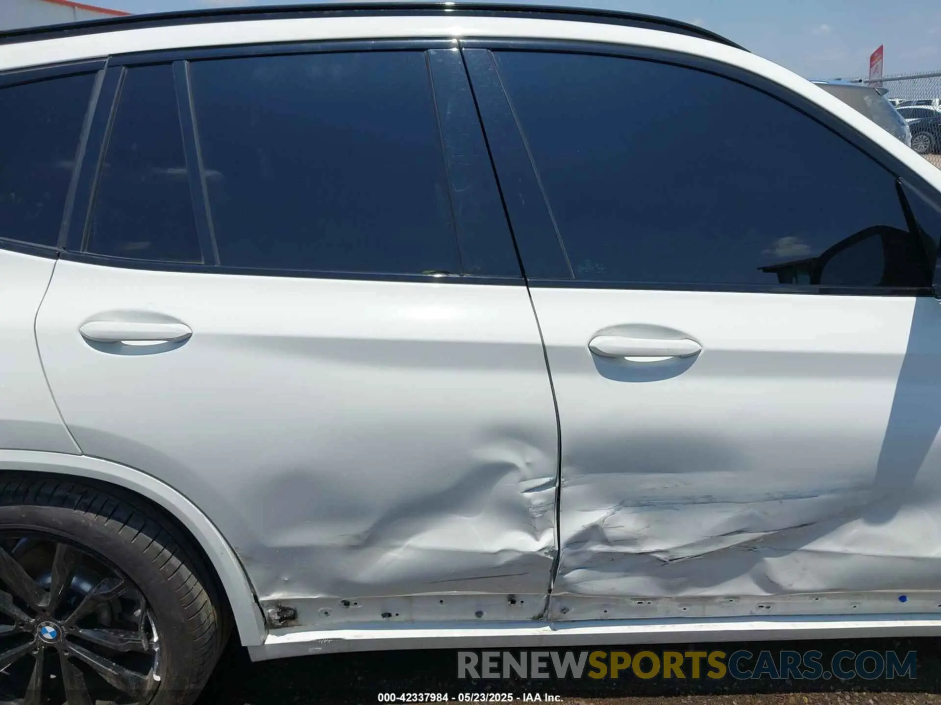 12 Photograph of a damaged car 5UXTY5C03L9B70109 BMW X3 2020