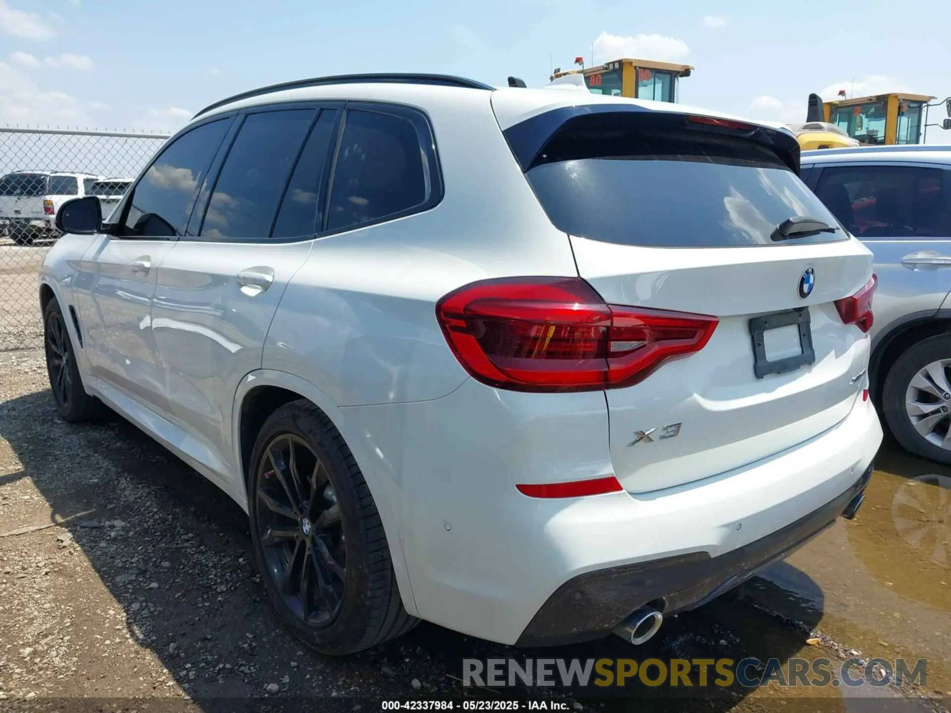 3 Photograph of a damaged car 5UXTY5C03L9B70109 BMW X3 2020