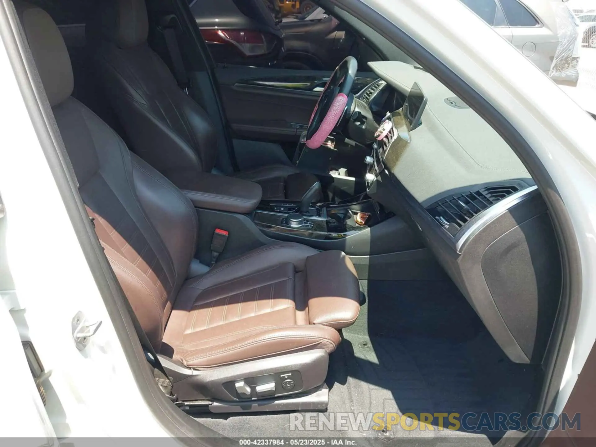 5 Photograph of a damaged car 5UXTY5C03L9B70109 BMW X3 2020