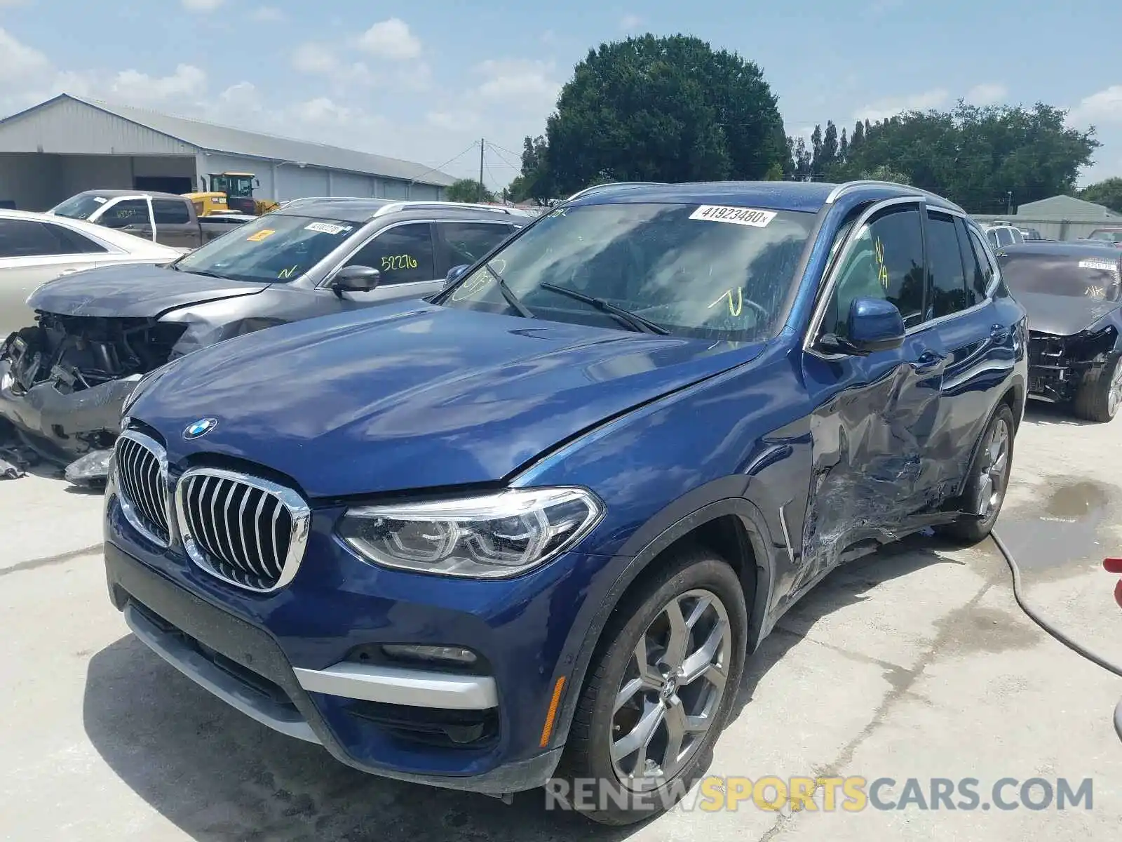 2 Photograph of a damaged car 5UXTY5C03L9B74645 BMW X3 2020