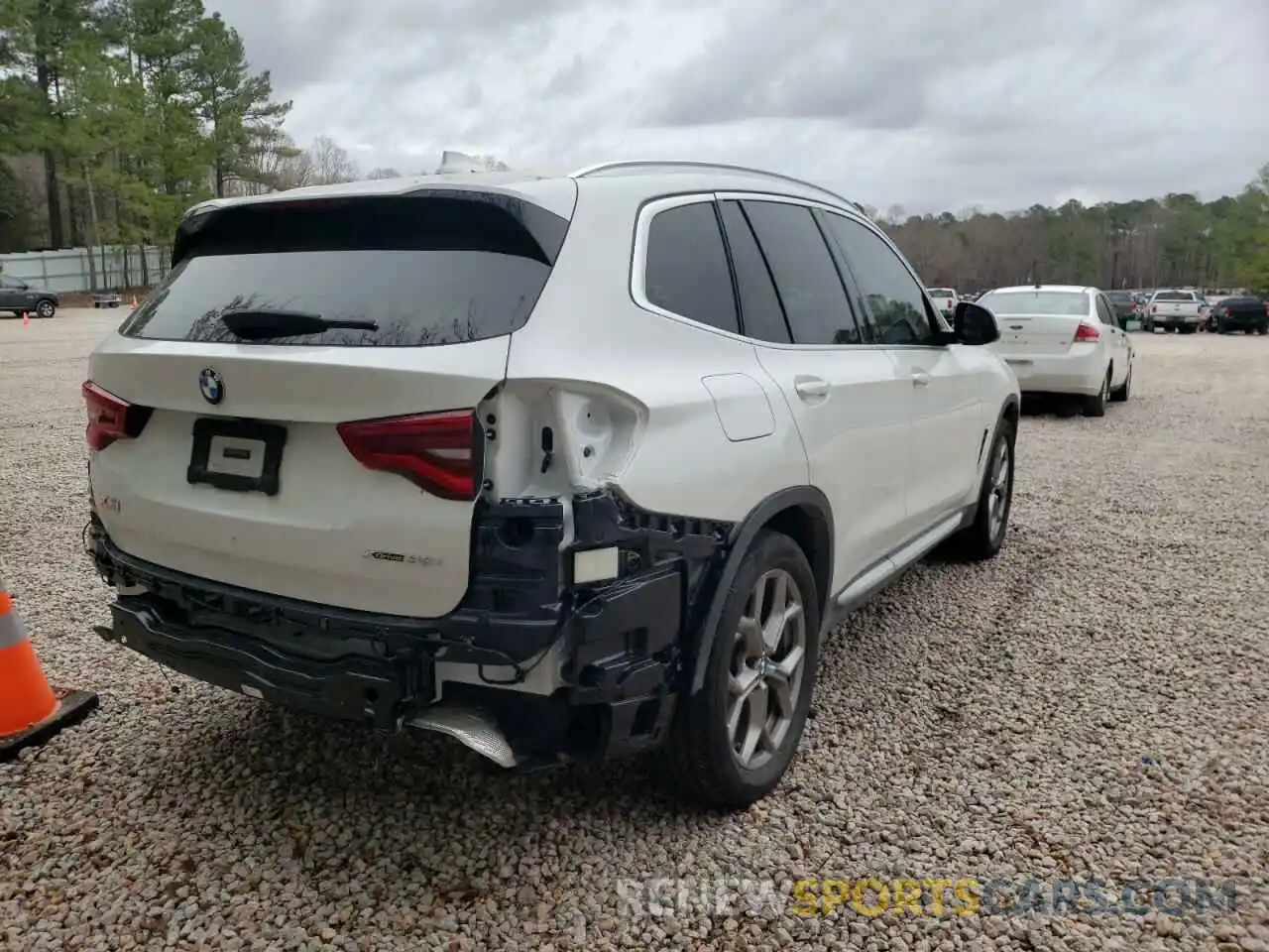 4 Photograph of a damaged car 5UXTY5C03L9C12181 BMW X3 2020