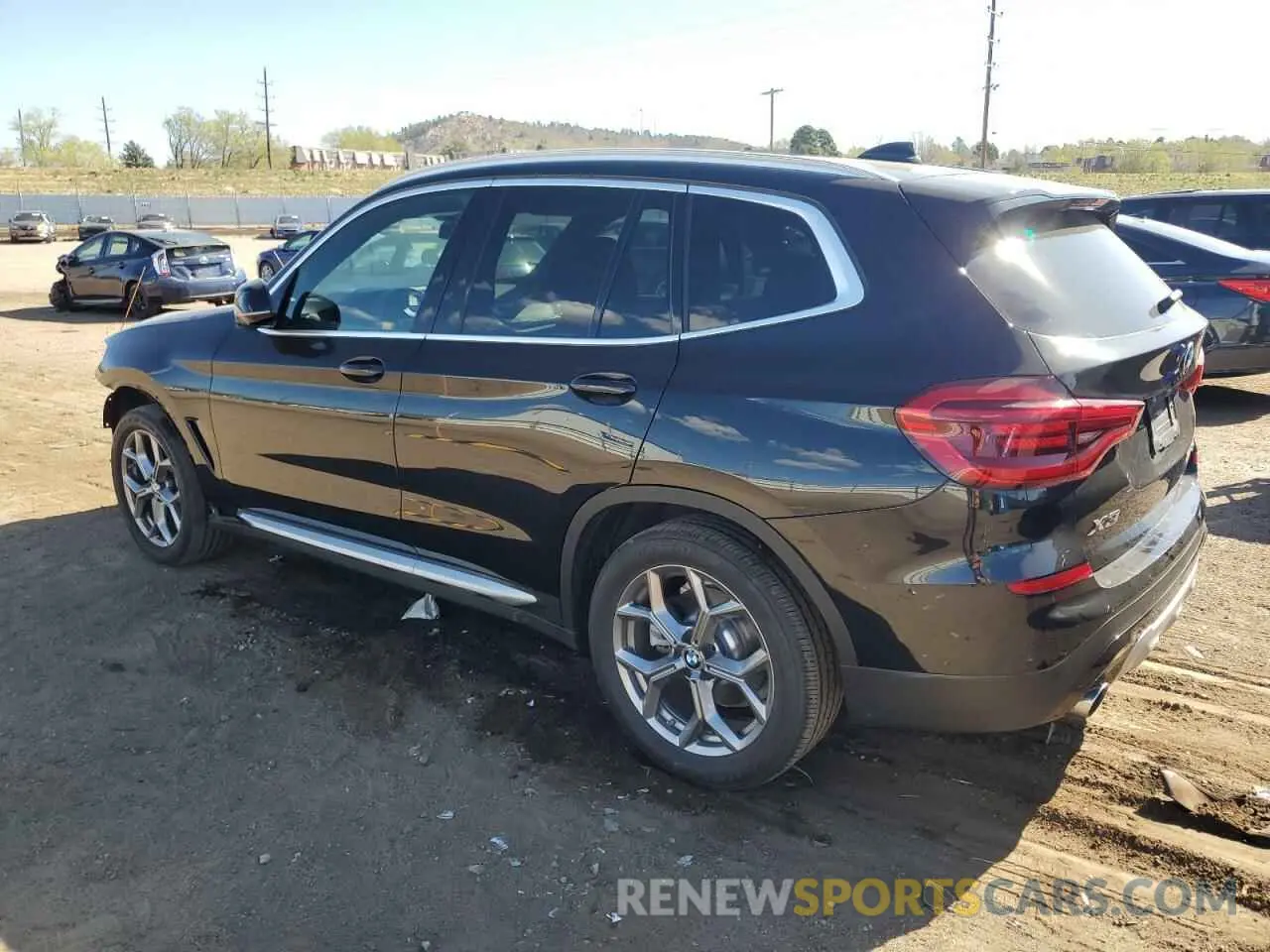 2 Photograph of a damaged car 5UXTY5C03L9C51398 BMW X3 2020