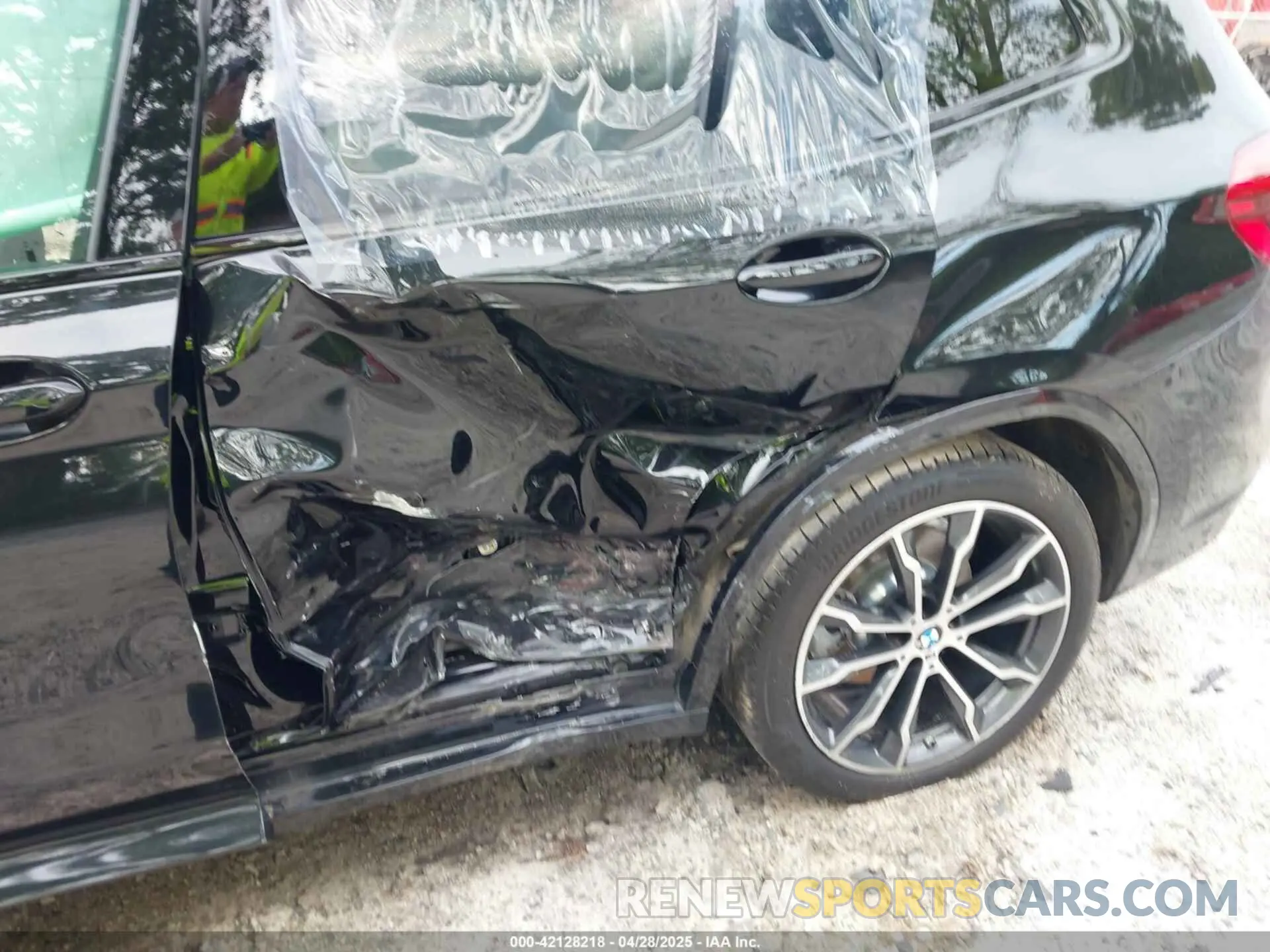12 Photograph of a damaged car 5UXTY5C03L9D36838 BMW X3 2020