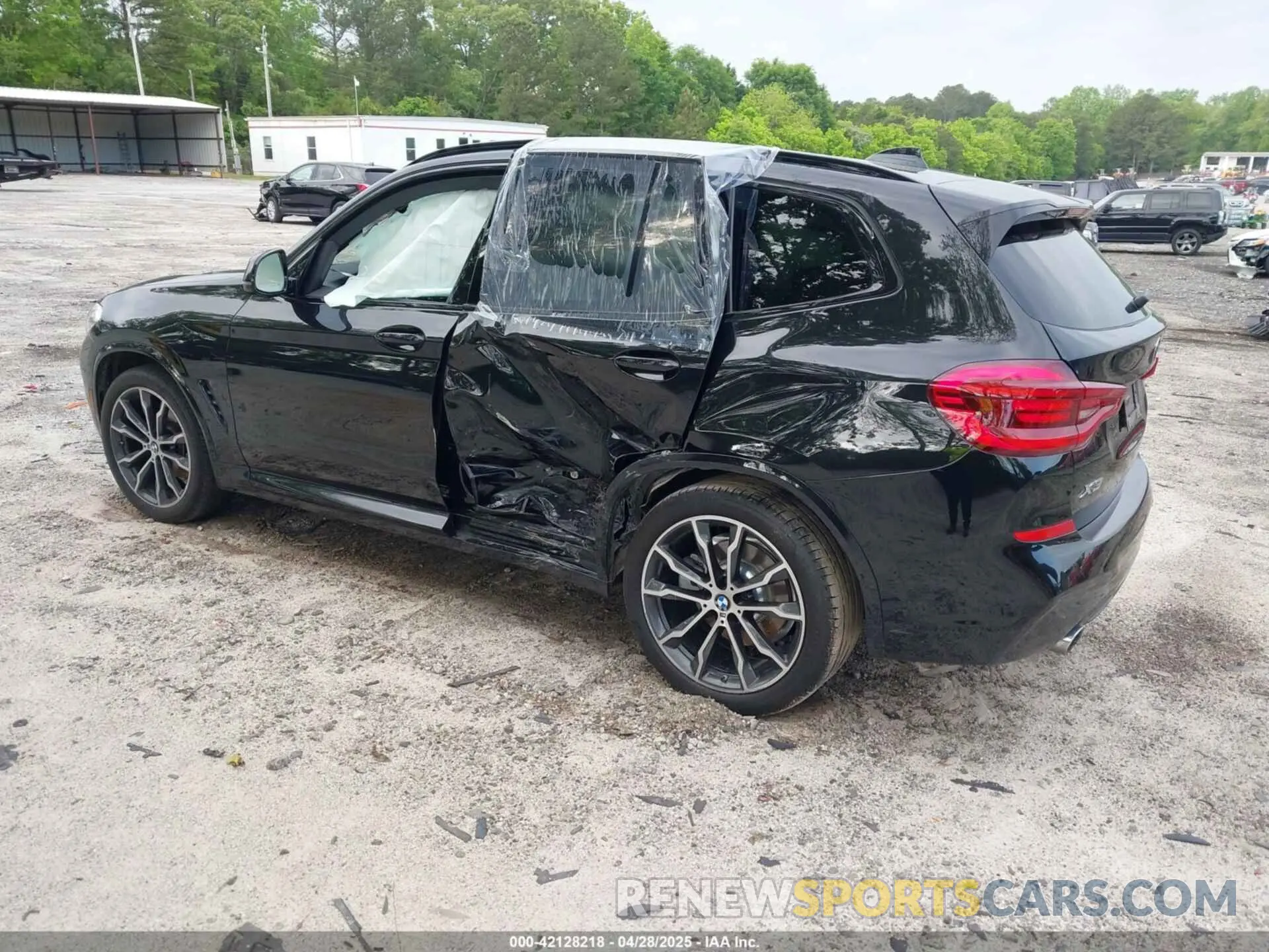 3 Photograph of a damaged car 5UXTY5C03L9D36838 BMW X3 2020