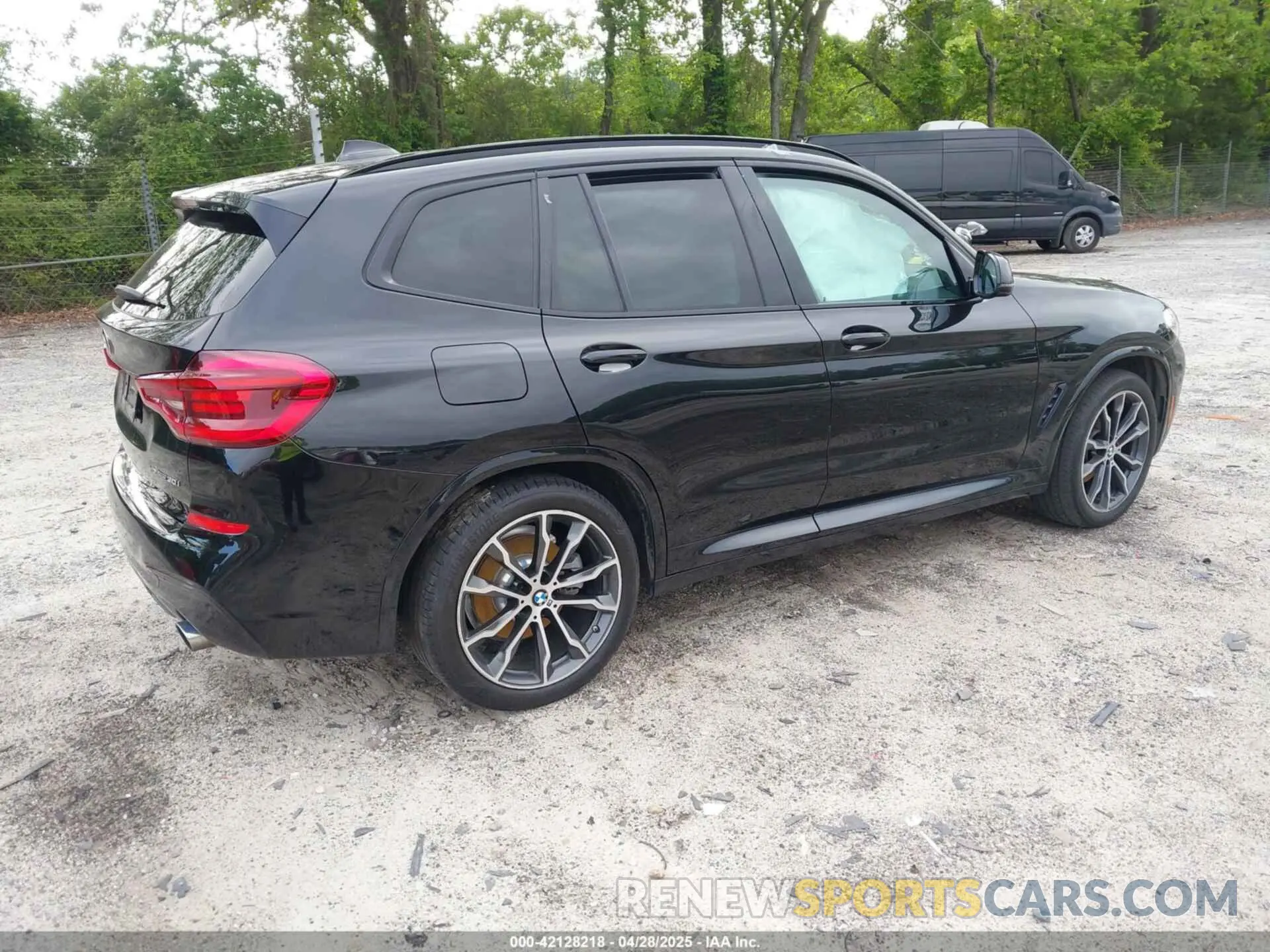 4 Photograph of a damaged car 5UXTY5C03L9D36838 BMW X3 2020