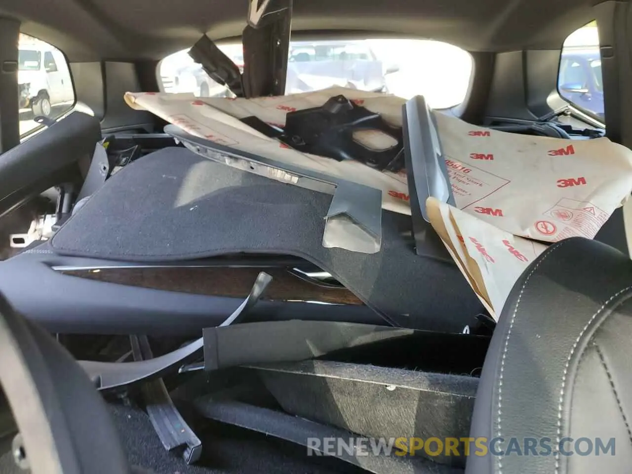10 Photograph of a damaged car 5UXTY5C03LLT35172 BMW X3 2020