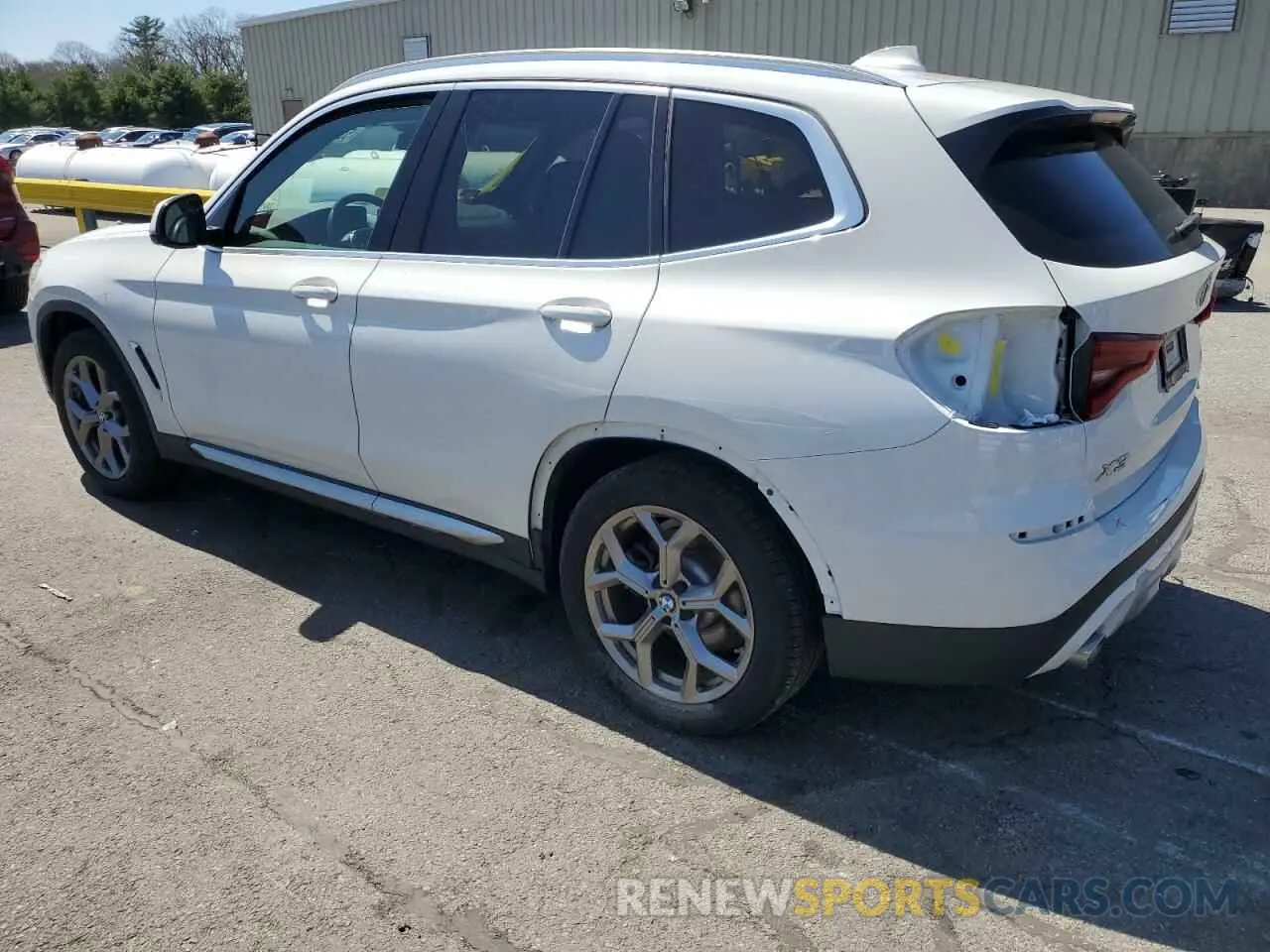 2 Photograph of a damaged car 5UXTY5C03LLT35172 BMW X3 2020