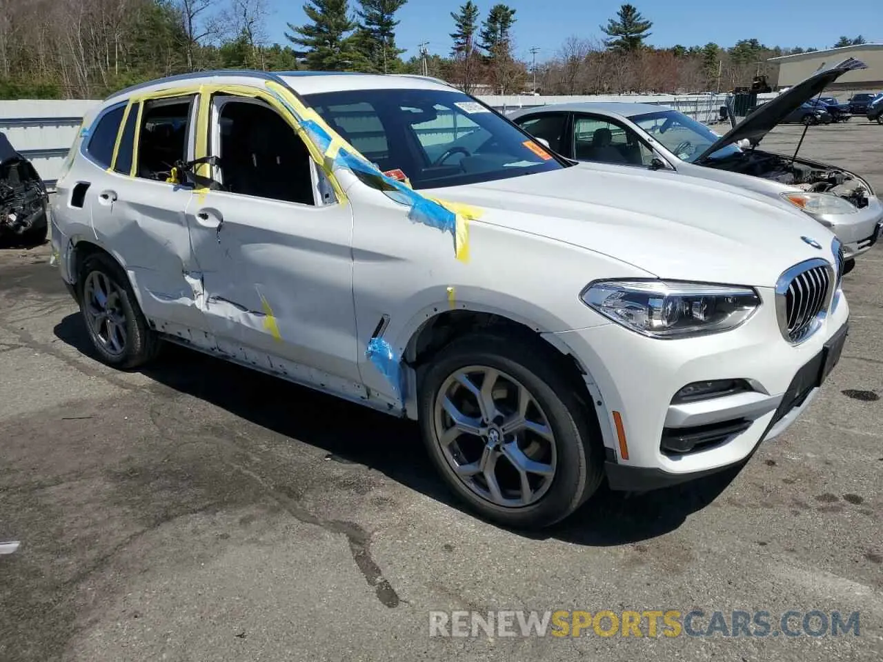 4 Photograph of a damaged car 5UXTY5C03LLT35172 BMW X3 2020