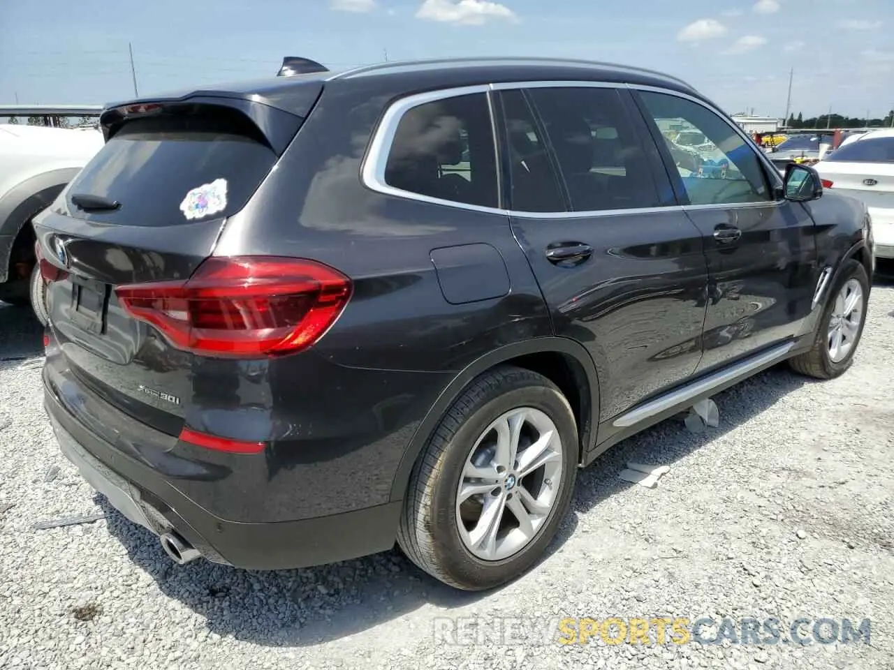 3 Photograph of a damaged car 5UXTY5C03LLT37004 BMW X3 2020