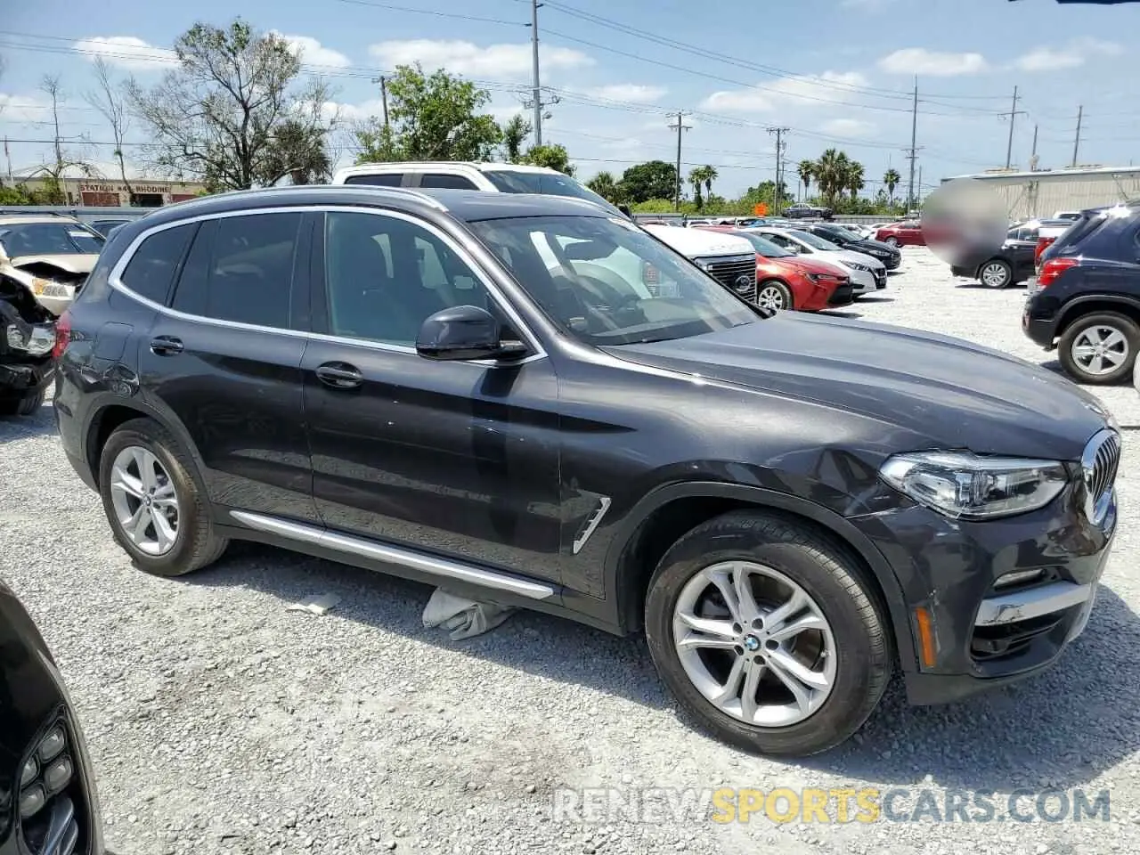 4 Photograph of a damaged car 5UXTY5C03LLT37004 BMW X3 2020