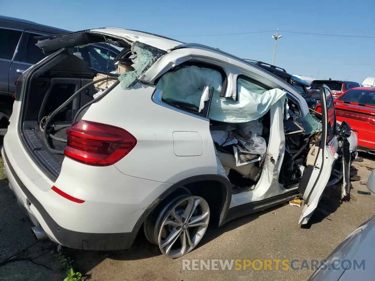 3 Photograph of a damaged car 5UXTY5C04L9B04359 BMW X3 2020