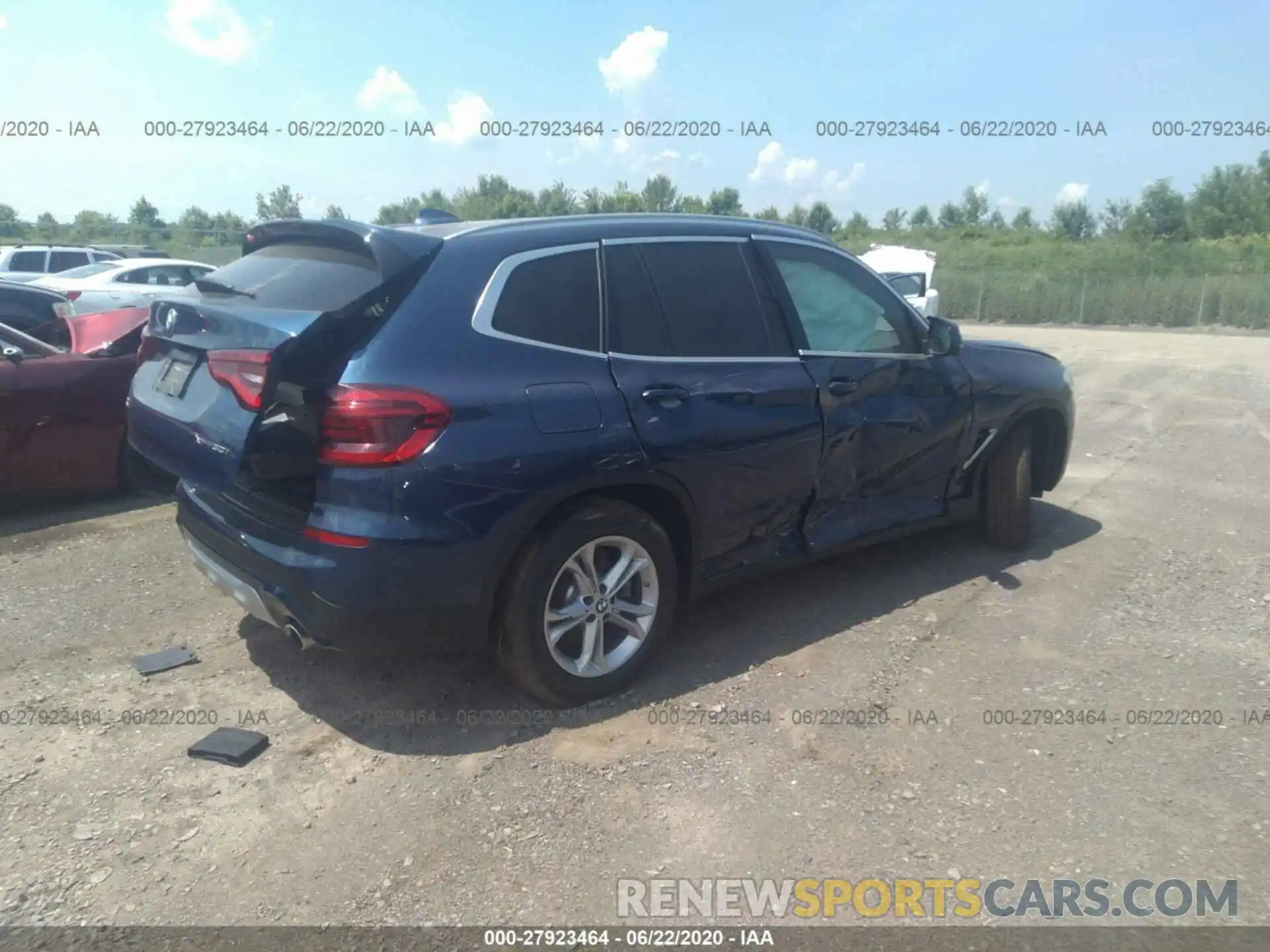 4 Photograph of a damaged car 5UXTY5C04L9B37829 BMW X3 2020