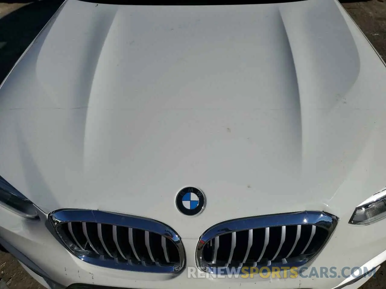 12 Photograph of a damaged car 5UXTY5C04L9C12383 BMW X3 2020