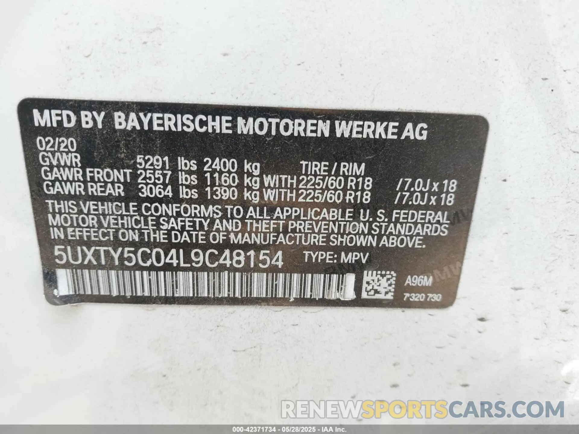 9 Photograph of a damaged car 5UXTY5C04L9C48154 BMW X3 2020