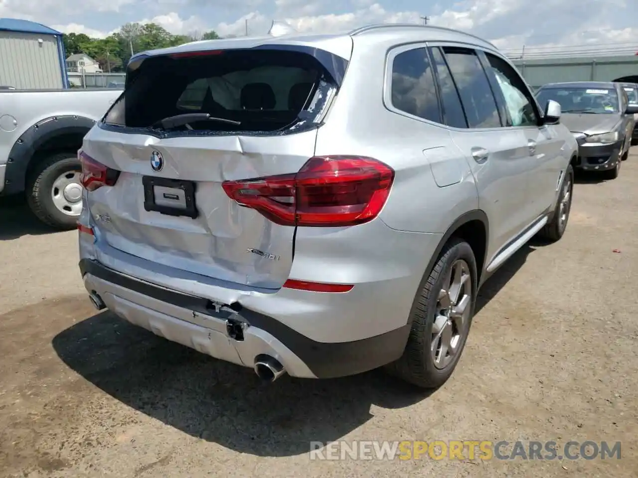 4 Photograph of a damaged car 5UXTY5C04L9D17411 BMW X3 2020