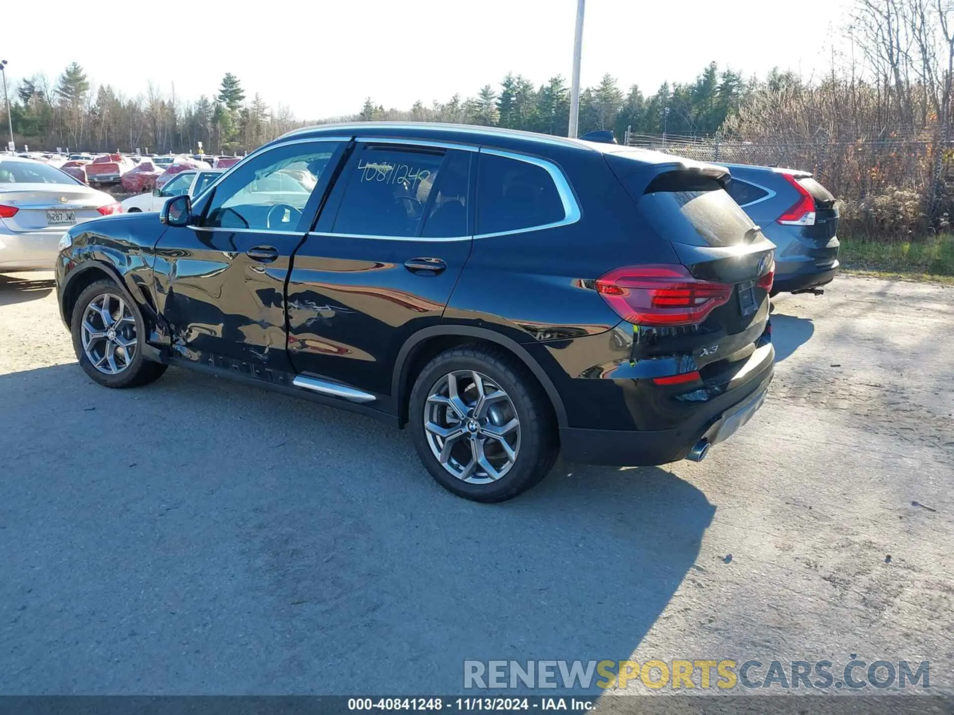 3 Photograph of a damaged car 5UXTY5C04LLT32264 BMW X3 2020