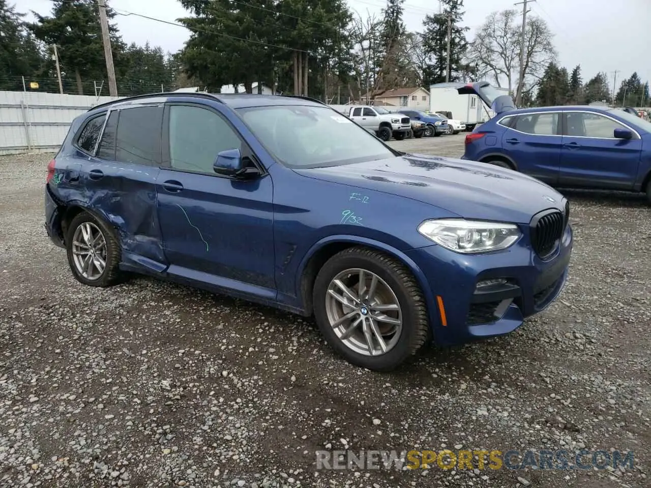 4 Photograph of a damaged car 5UXTY5C04LLT34919 BMW X3 2020