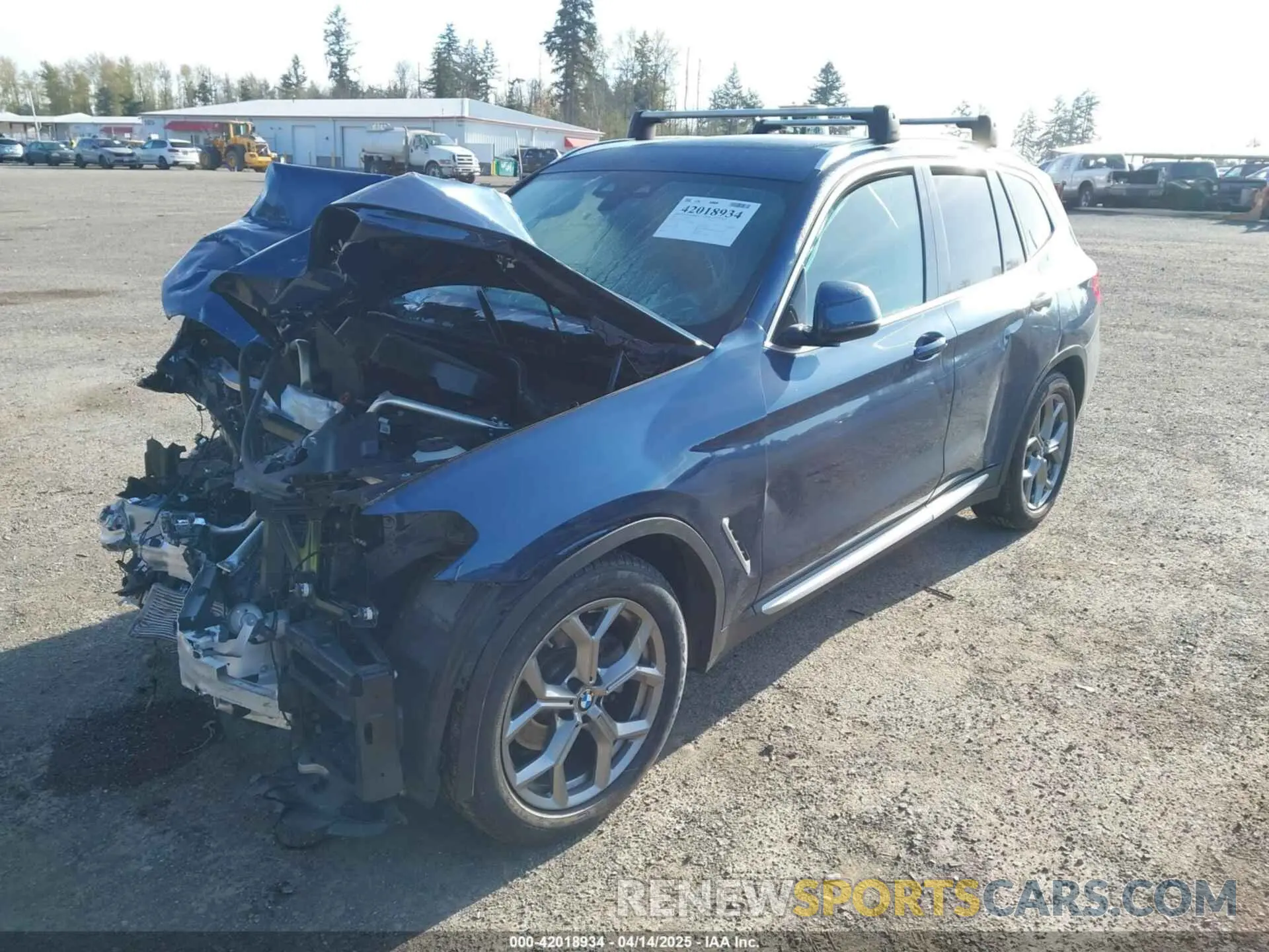 2 Photograph of a damaged car 5UXTY5C04LLT35519 BMW X3 2020