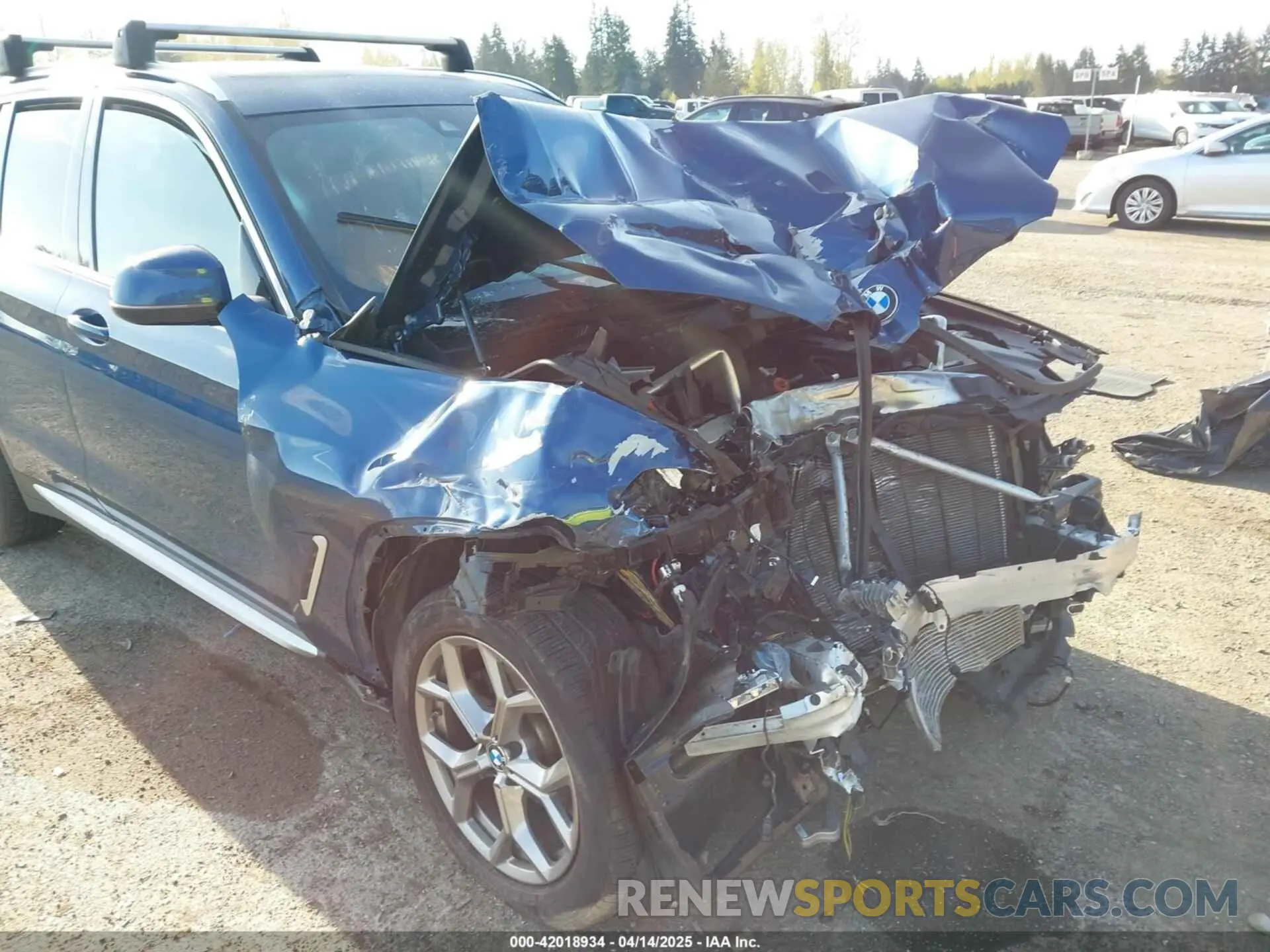 6 Photograph of a damaged car 5UXTY5C04LLT35519 BMW X3 2020